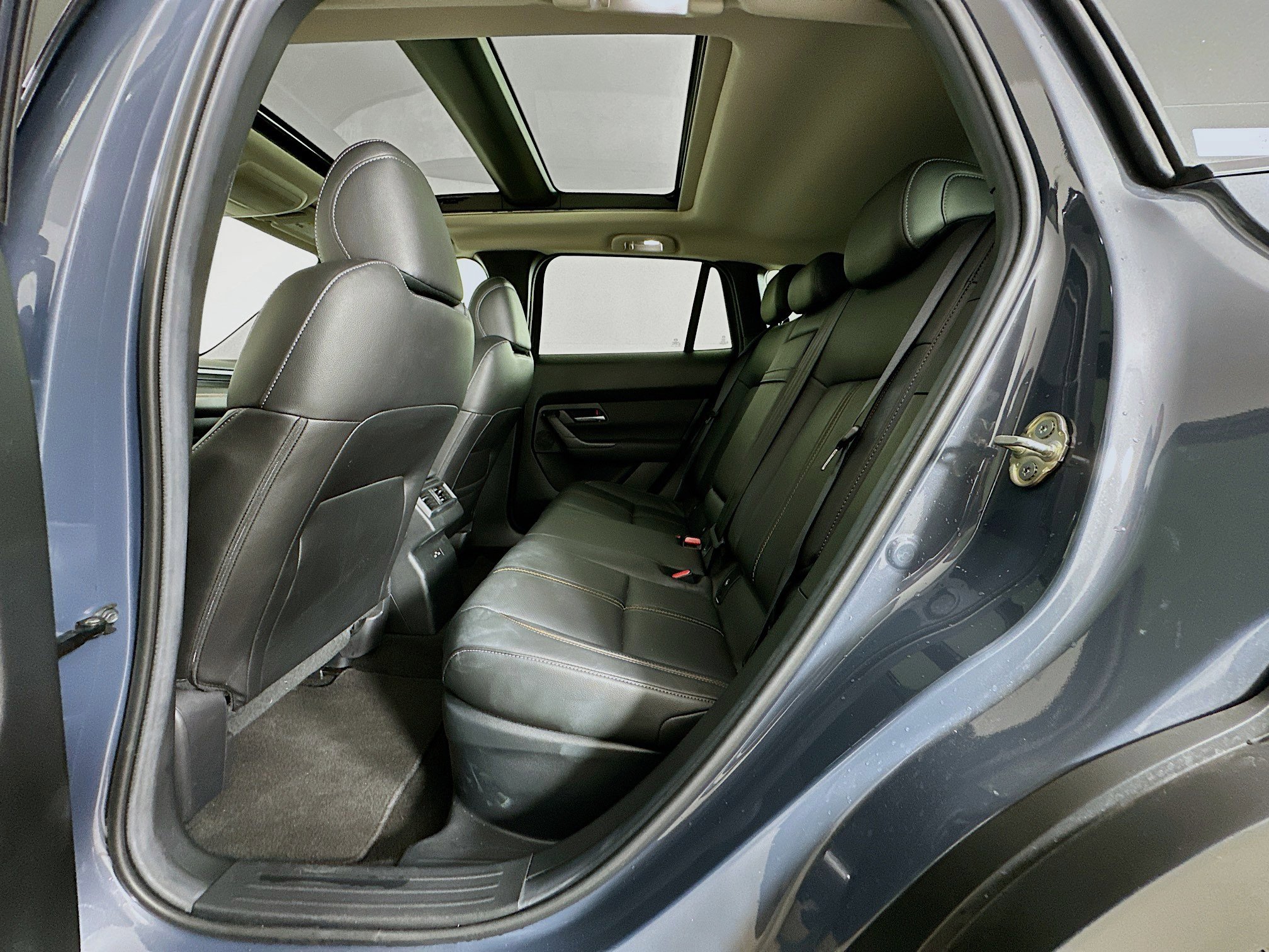 Used 2025 MAZDA CX-50 AWD 2.5 Hybrid w/ Premium Pkg image 27