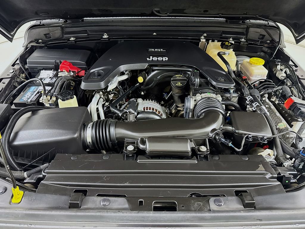 Used 2020 Jeep Wrangler Unlimited Sahara w/ Uconnect 4C Nav & Sound Group image 23