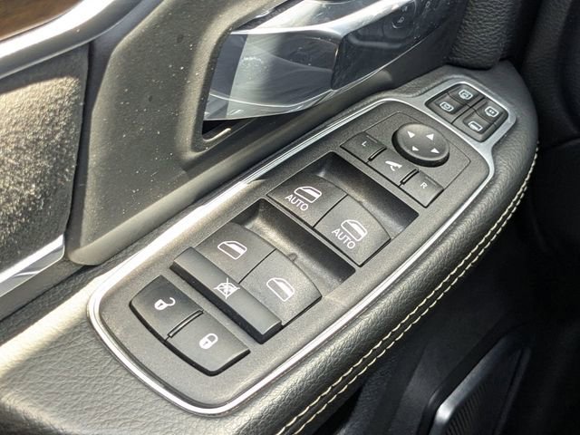 Used 2024 RAM 2500 Laramie AWD/4WD image 24