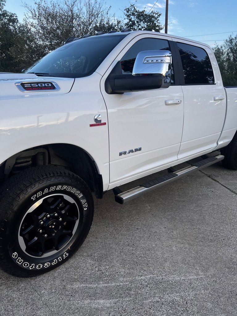 Used 2025 RAM 2500 Laramie AWD/4WD image 5