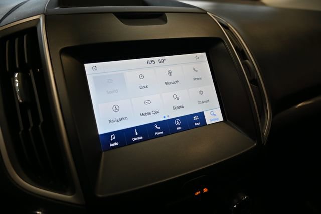 Used 2020 Ford Edge SEL w/ Convenience Package AWD/4WD image 15