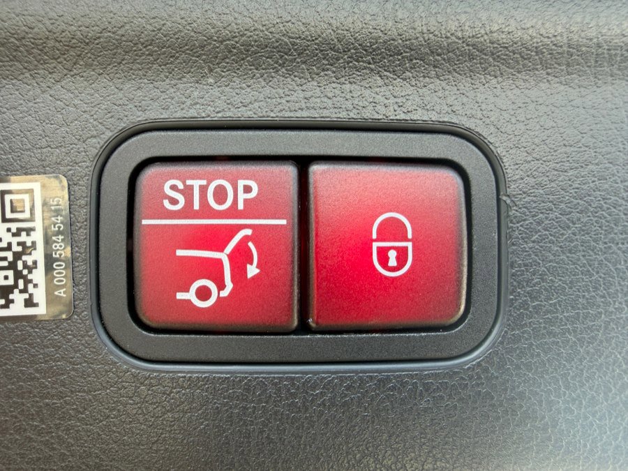 Used 2023 Mercedes-Benz EQE 350+ SUV image 49