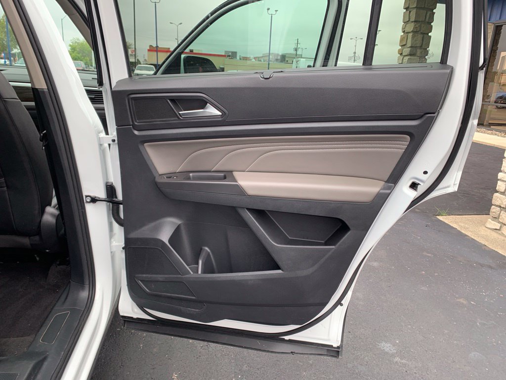 Used 2023 Volkswagen Atlas SE AWD/4WD image 39