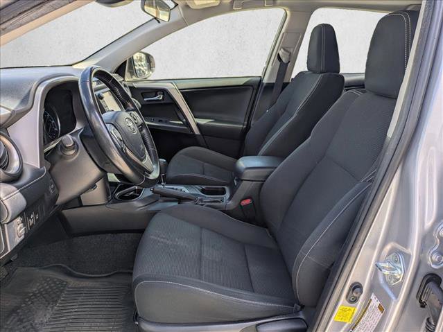 Used 2018 Toyota RAV4 XLE AWD/4WD image 17