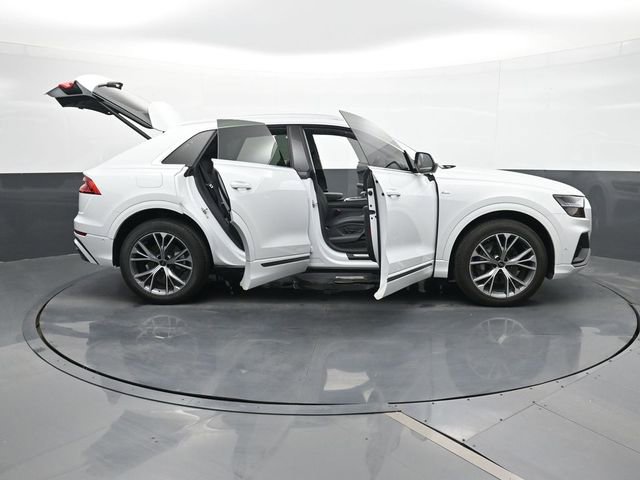 Used 2023 Audi Q8 Premium Plus image 33
