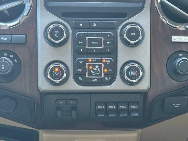 Used 2015 Ford F250 Lariat w/ Lariat Interior Package AWD/4WD image 17