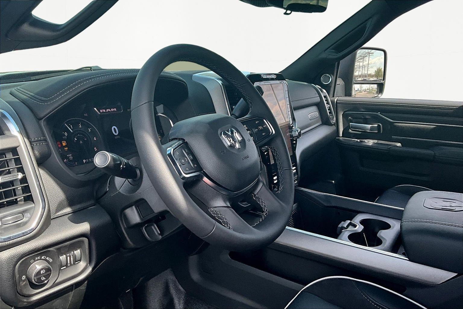 New 2026 RAM 4500 4x4 Crew Cab DRW image 9