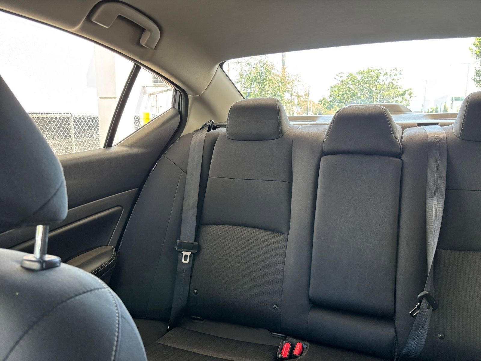 Used 2025 Nissan Altima 2.5 SV FWD image 39