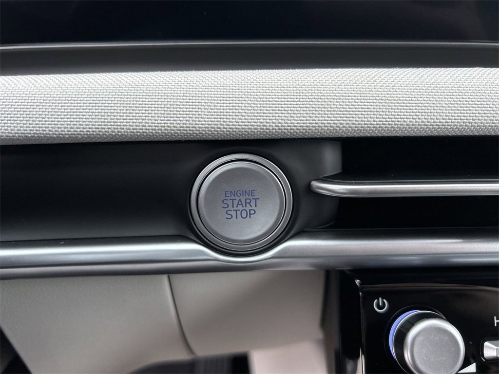 New 2025 Hyundai Tucson Limited image 31