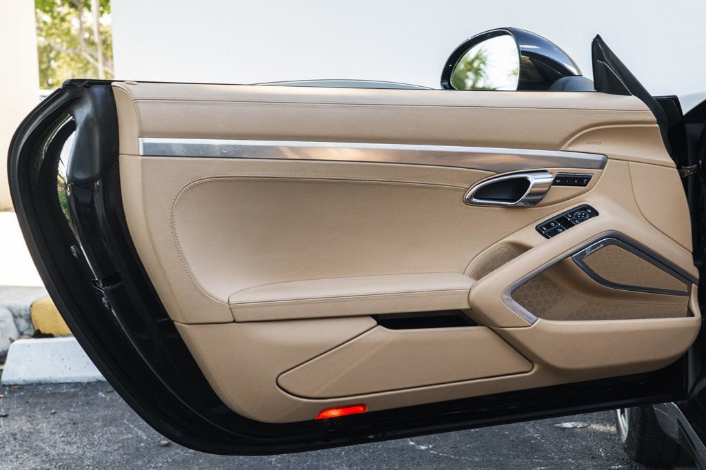 Used 2012 Porsche 911 Carrera S image 24