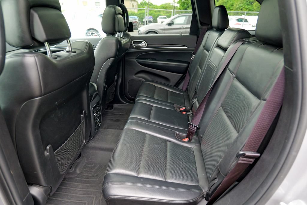Used 2019 Jeep Grand Cherokee Limited w/ Luxury Group II AWD/4WD image 28