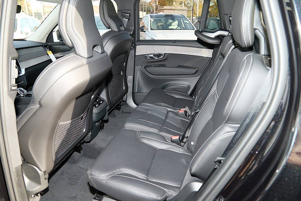 New 2026 Volvo XC90 B6 Ultra image 21