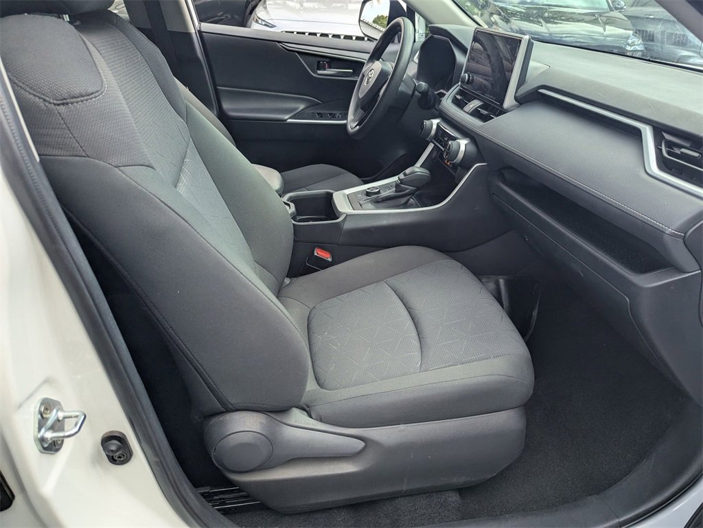 Used 2024 Toyota RAV4 XLE image 27
