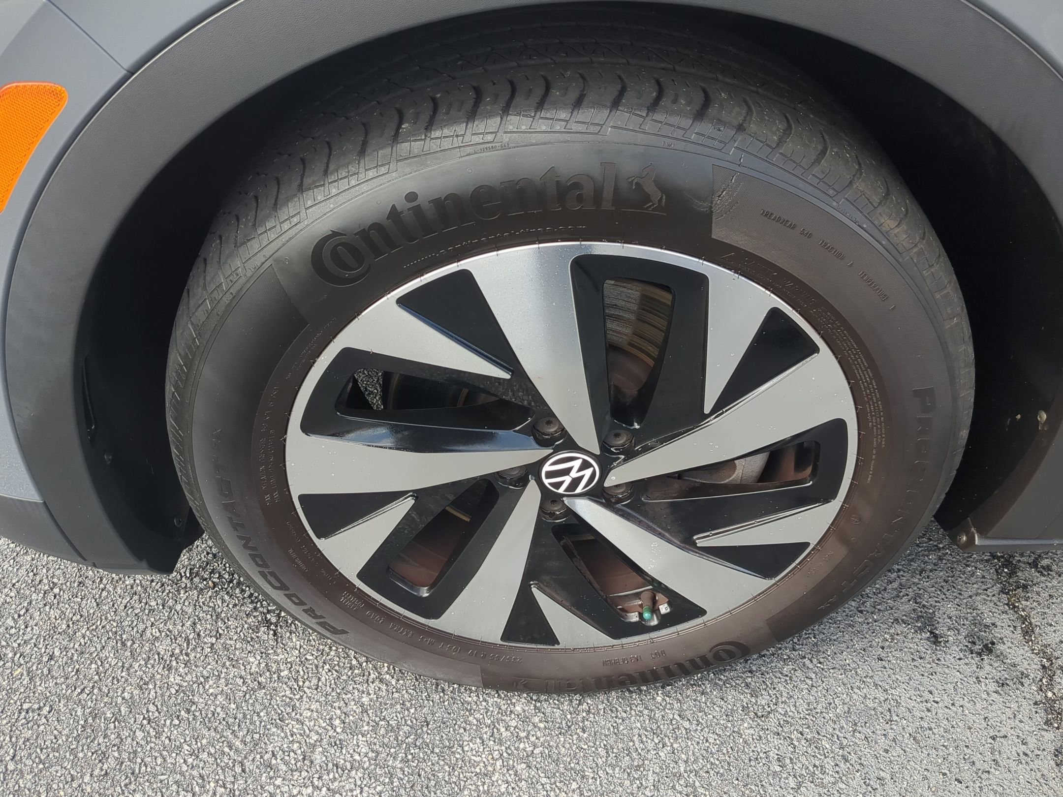 Used 2023 Volkswagen ID.4 Pro image 9