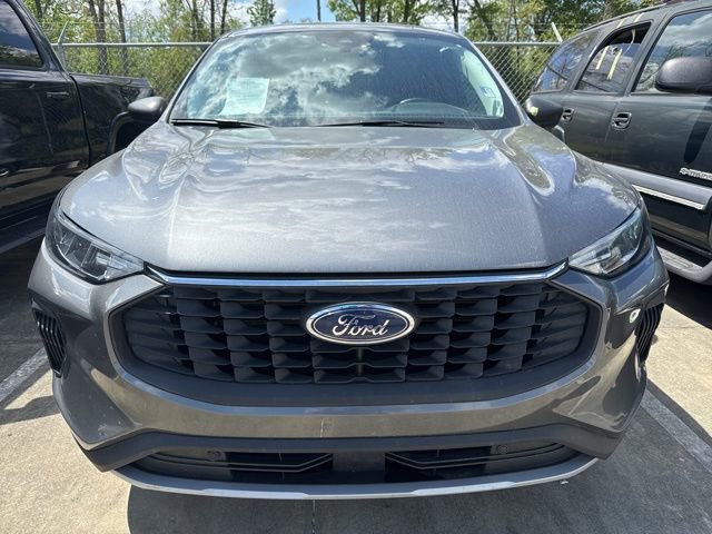 Used 2024 Ford Escape Active w/ Cold Weather Package image 5