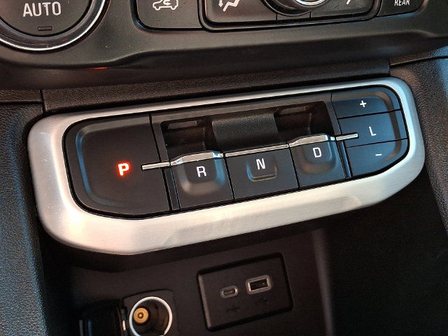 Used 2023 GMC Acadia SLE w/ Driver Convenience Package AWD/4WD image 17