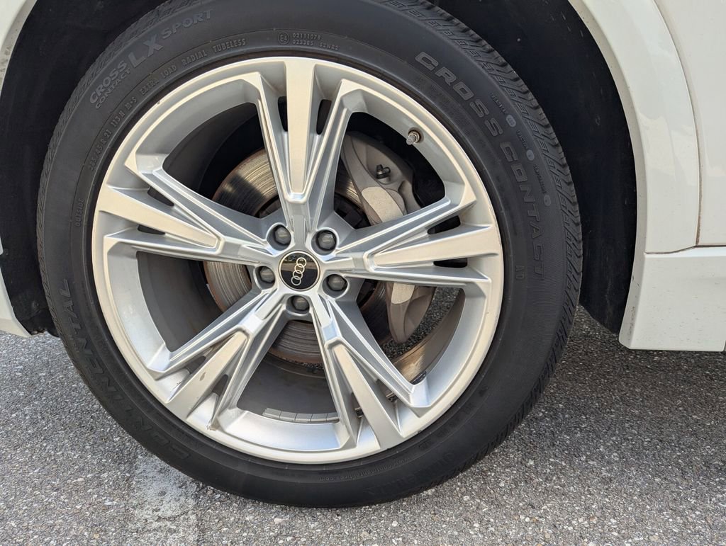 Used 2023 Audi Q8 Premium Plus w/ Premium Plus Package image 9