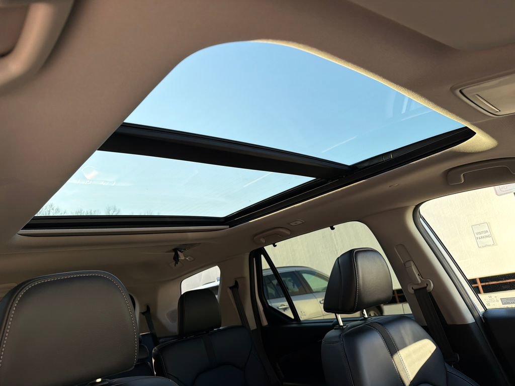 Used 2023 Honda Pilot Touring image 13