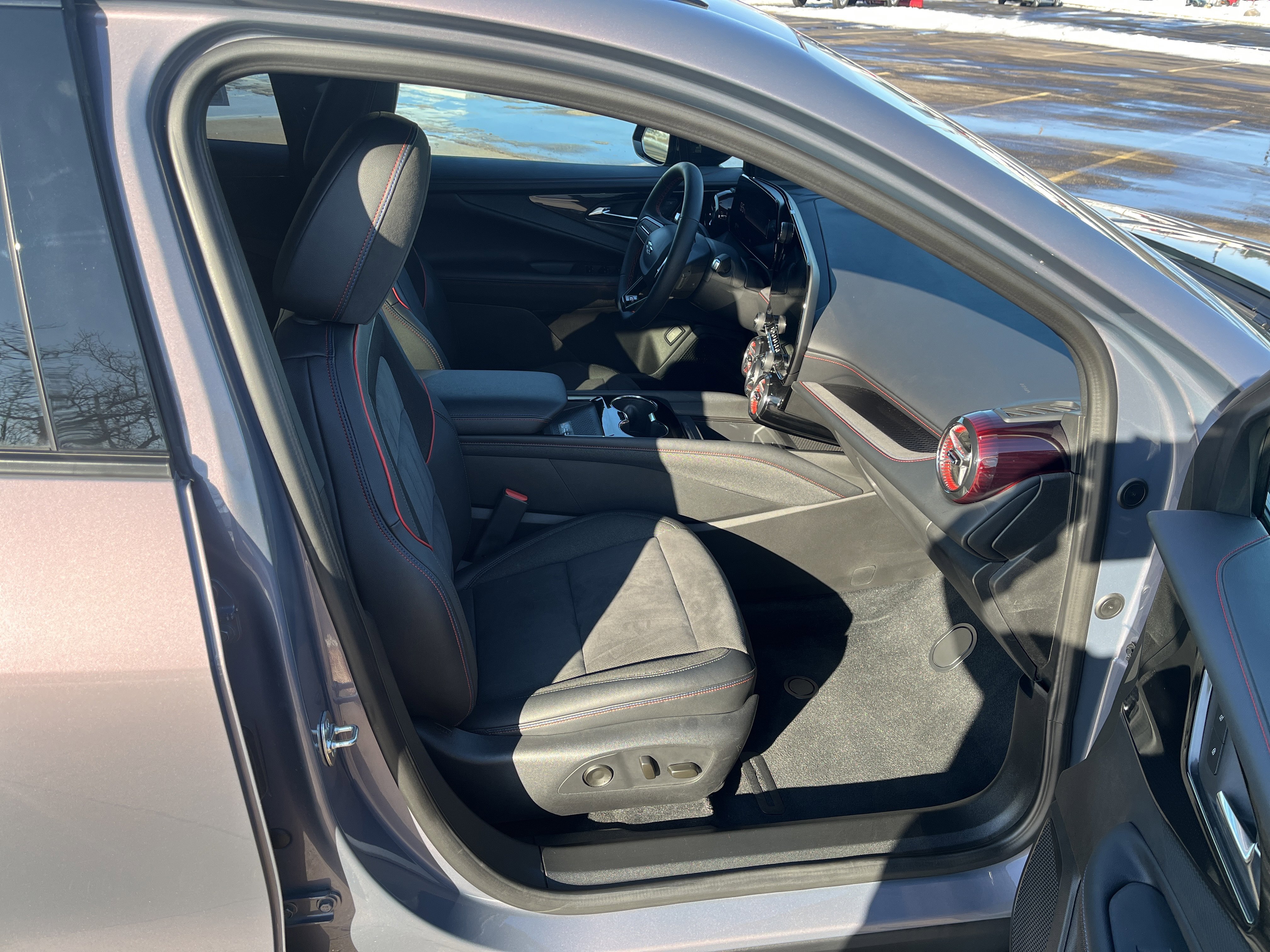 Used 2024 Chevrolet Blazer EV RS image 16