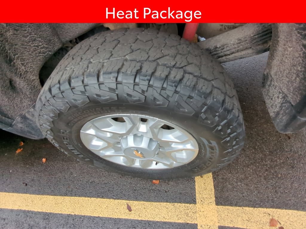 Used 2024 Chevrolet Silverado 2500 LT AWD/4WD image 6
