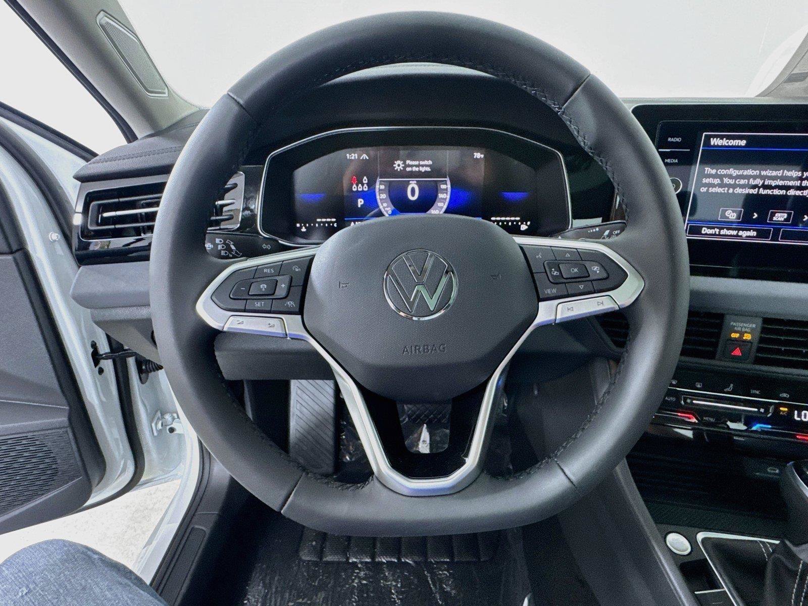 New 2027 Volkswagen Jetta SE FWD image 11