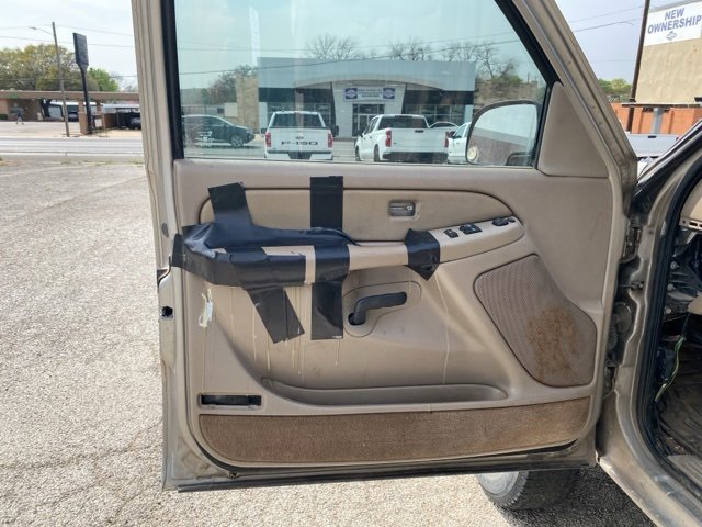 Used 2001 Chevrolet Silverado 2500 LS image 8