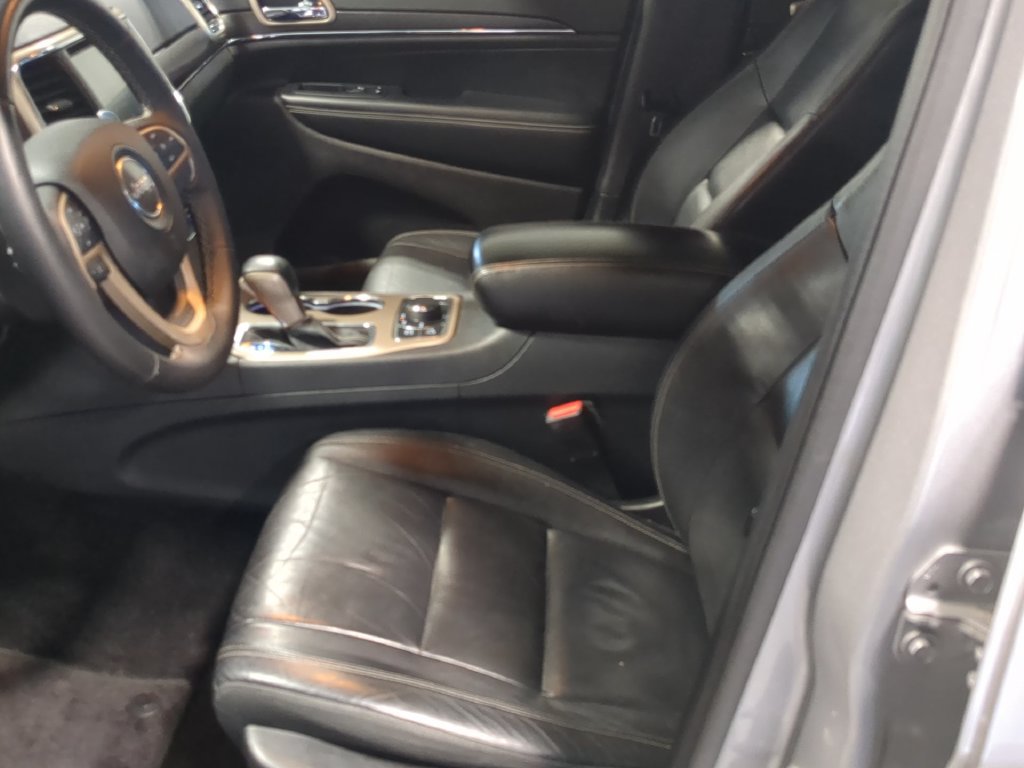 Used 2017 Jeep Grand Cherokee Limited AWD/4WD image 20