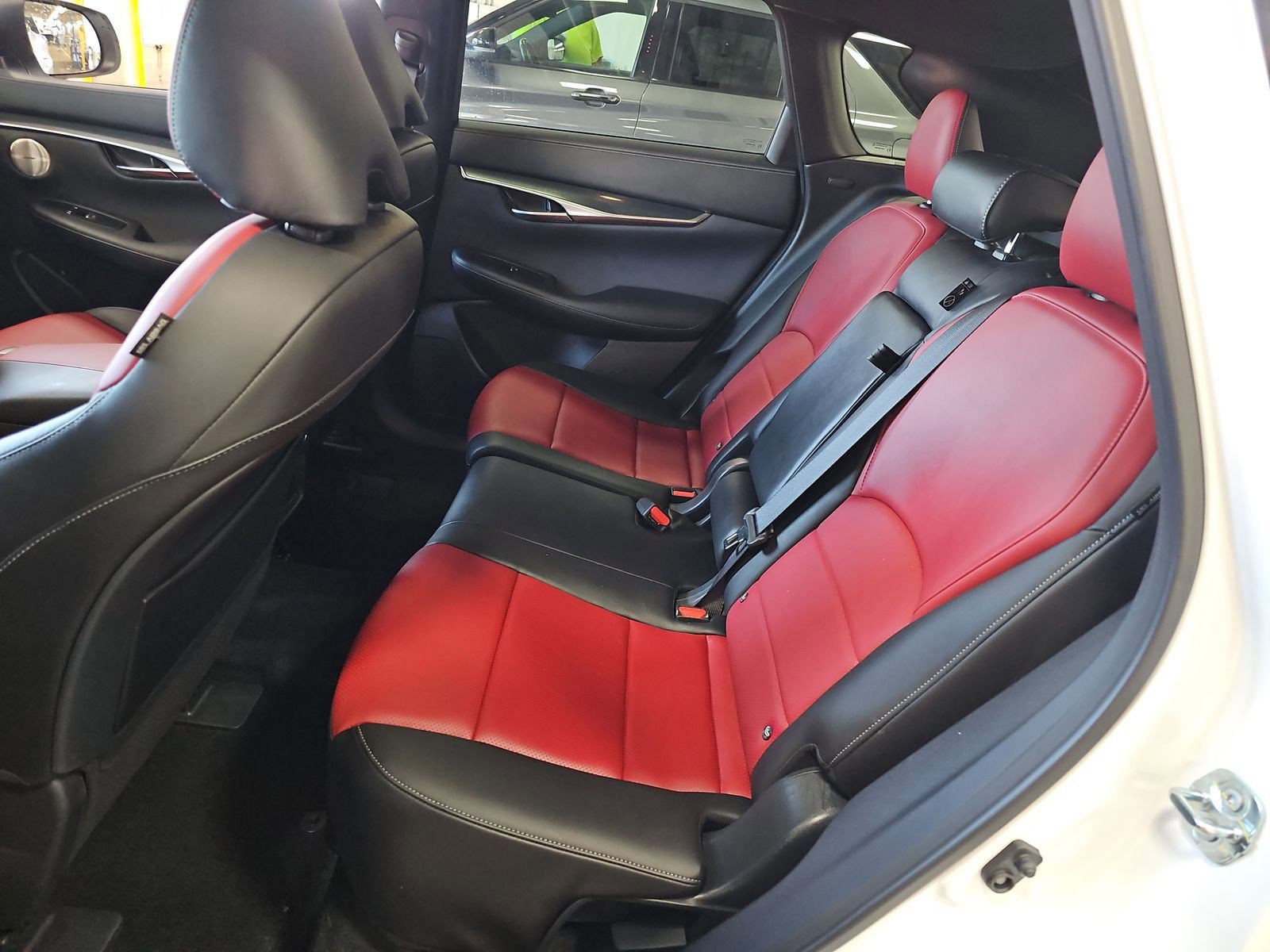Used 2024 INFINITI QX50 Sport AWD/4WD image 12