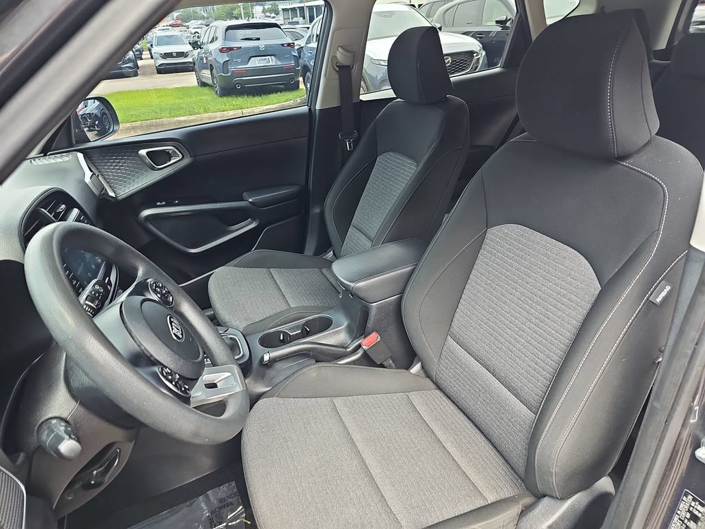 Used 2021 Kia Soul S FWD image 14