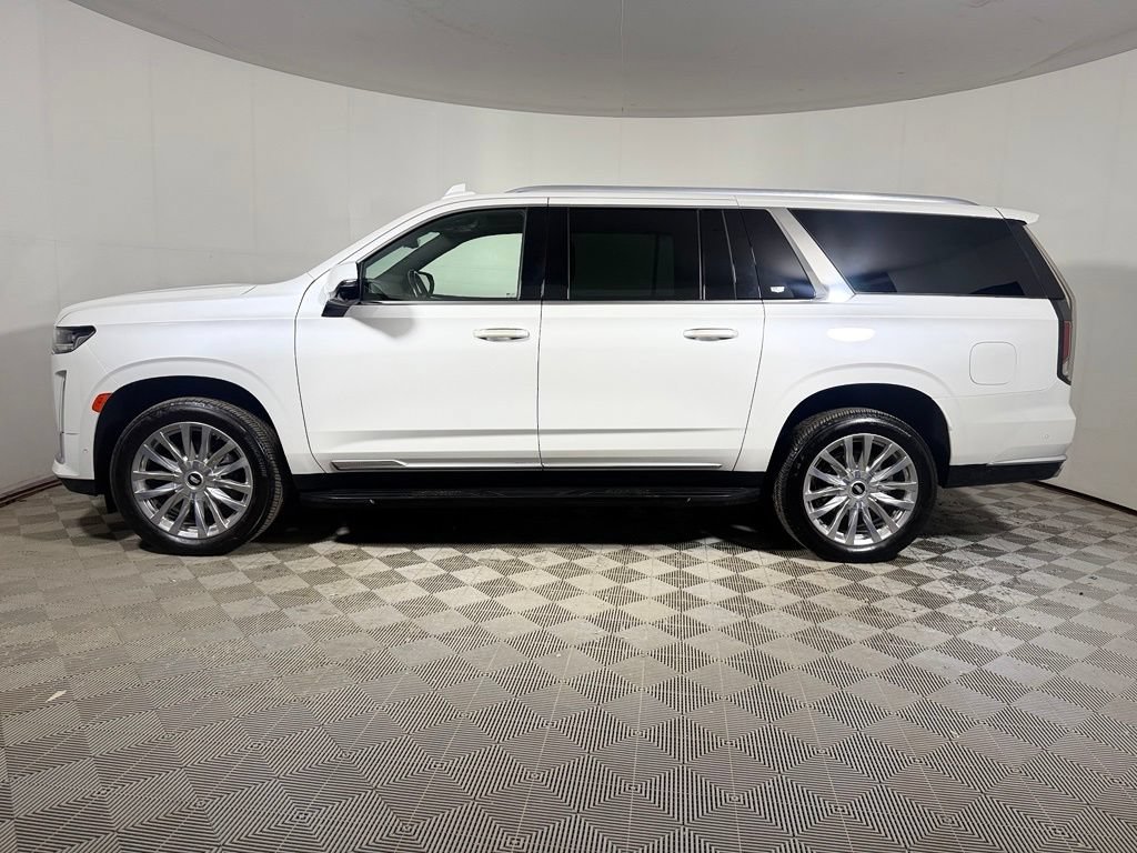 Used 2021 Cadillac Escalade ESV Premium Luxury AWD/4WD image 3