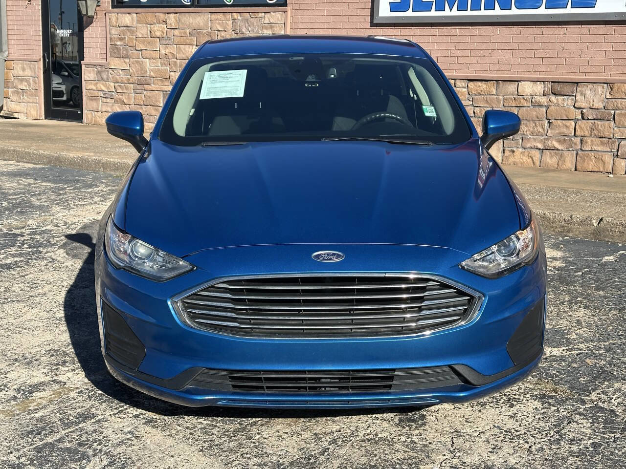Used 2020 Ford Fusion SE image 4