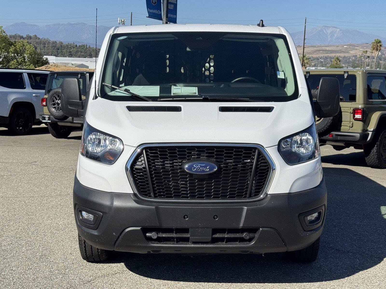 Used 2025 Ford Transit 250 Low Roof w/ Exterior Upgrade Package RWD image 2