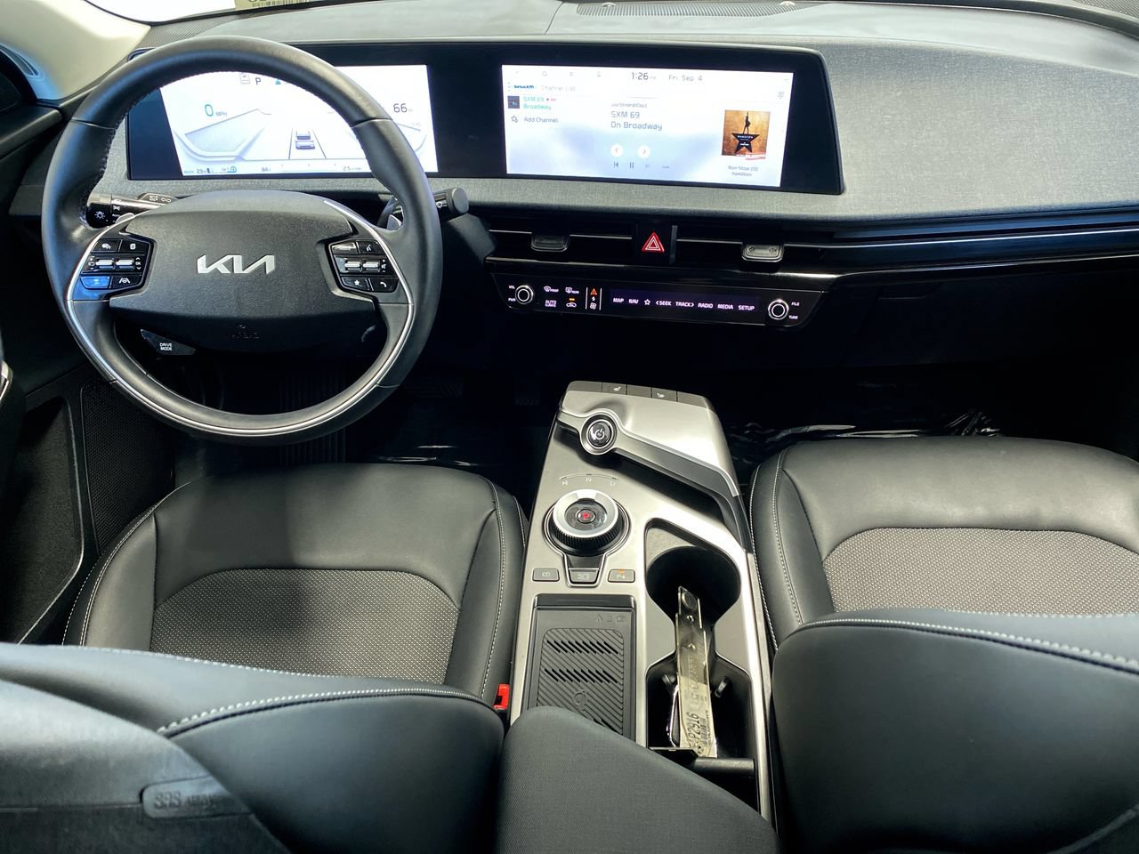 Certified 2024 Kia EV6 Light RWD image 31