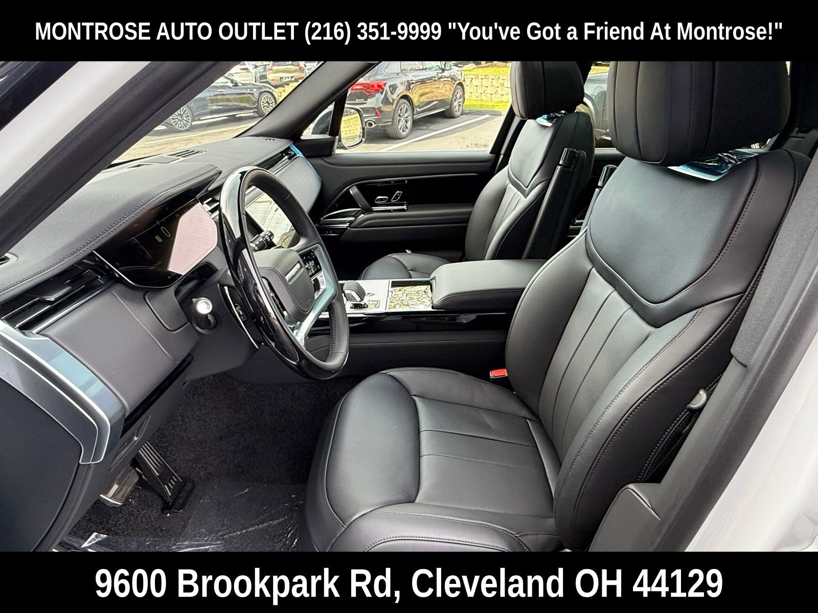 New 2025 Land Rover Range Rover SE image 12