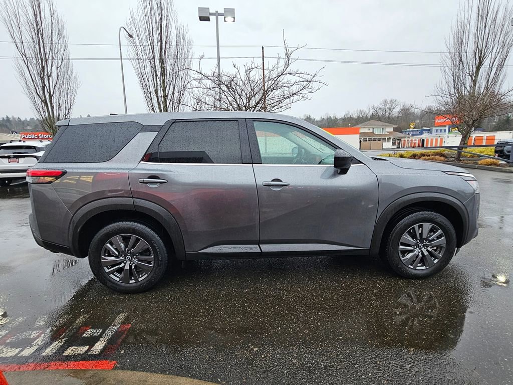 Certified 2024 Nissan Pathfinder S image 4