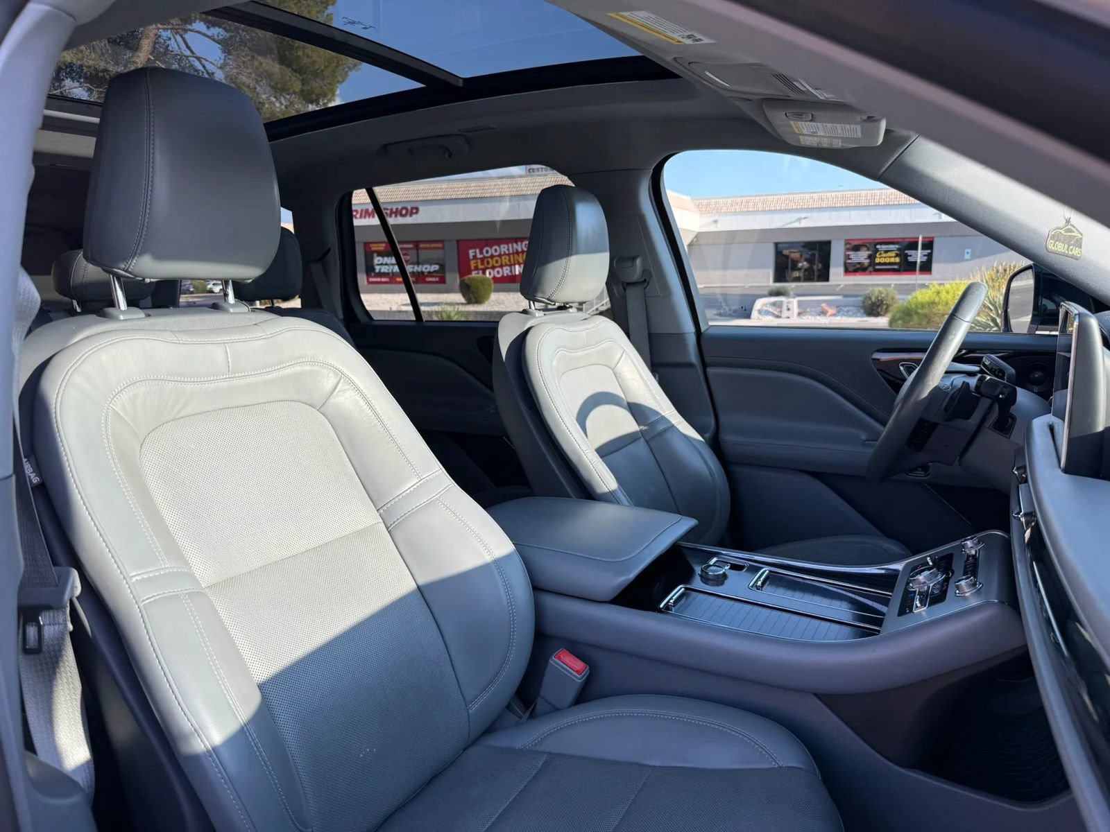 Used 2021 Lincoln Aviator Reserve w/ Elements Package Plus RWD image 19