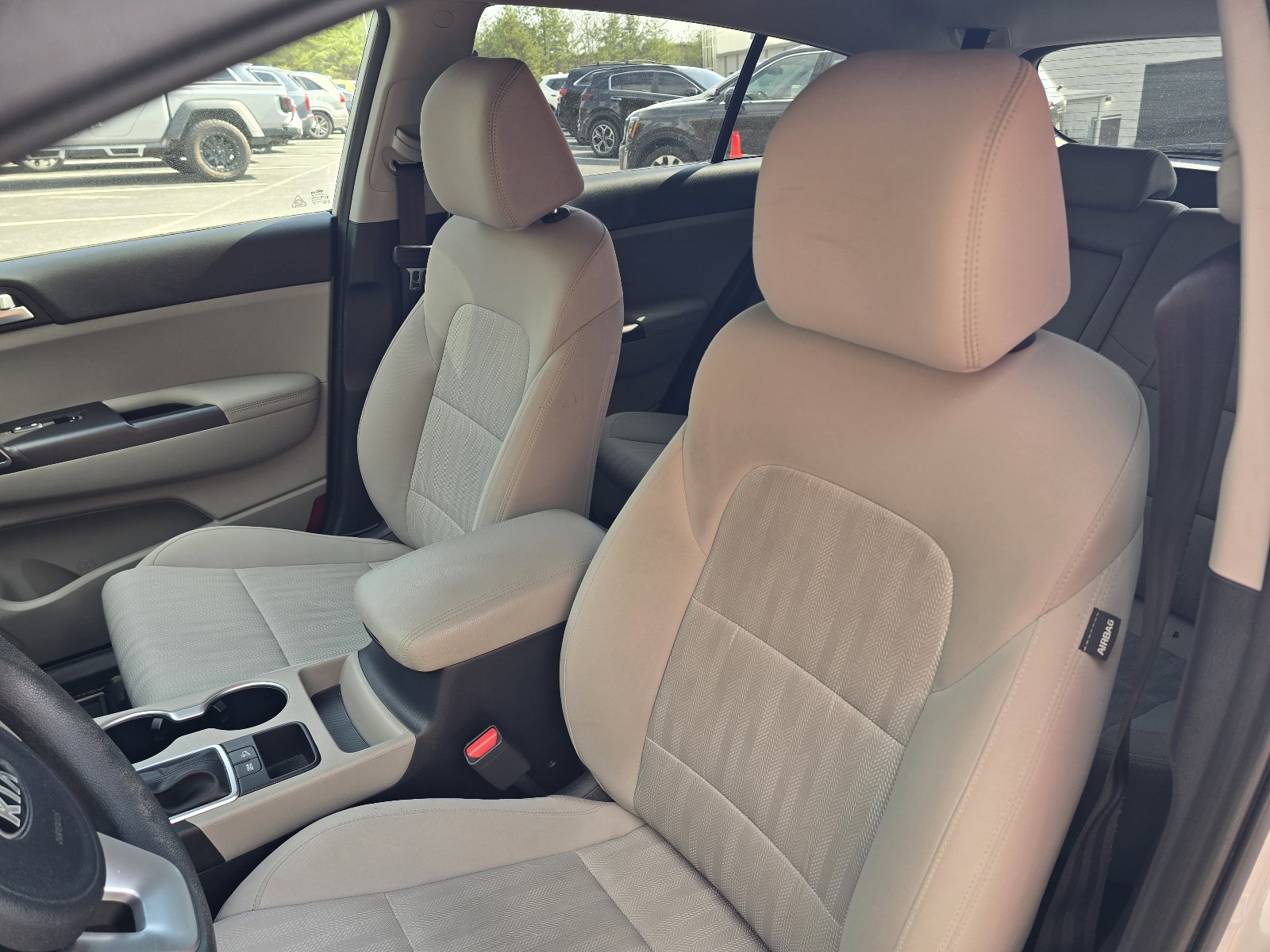 Used 2021 Kia Sportage LX image 12