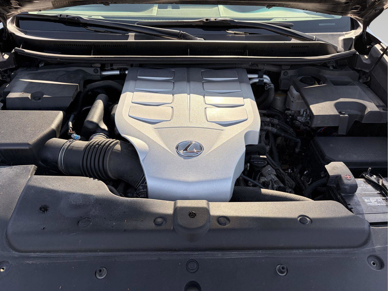 Used 2016 Lexus GX 460 Luxury w/ Preferred Accessory Package image 28