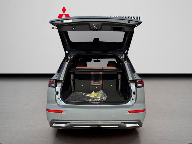 New 2026 Mitsubishi Outlander SEL image 32