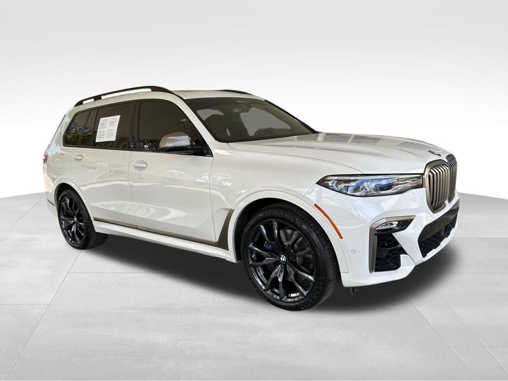 Used 2022 BMW X7 M50i image 2