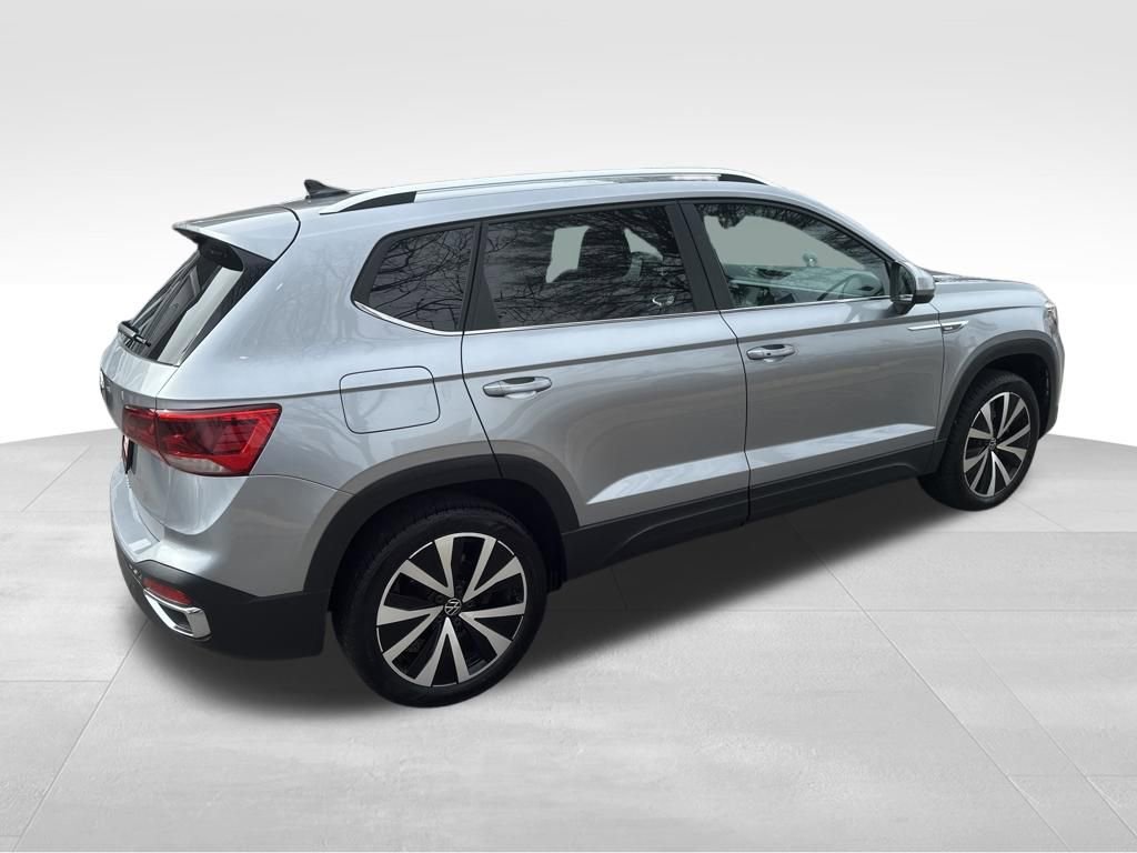 Used 2024 Volkswagen Taos SE FWD image 24