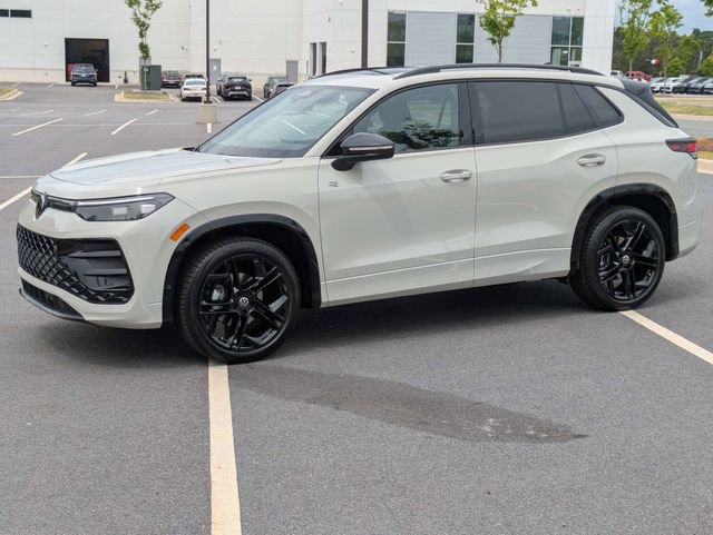 New 2026 Volkswagen Tiguan SE R-Line FWD image 8