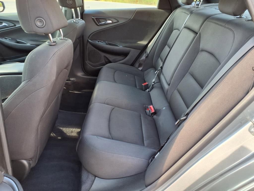 Used 2023 Chevrolet Malibu LT image 28