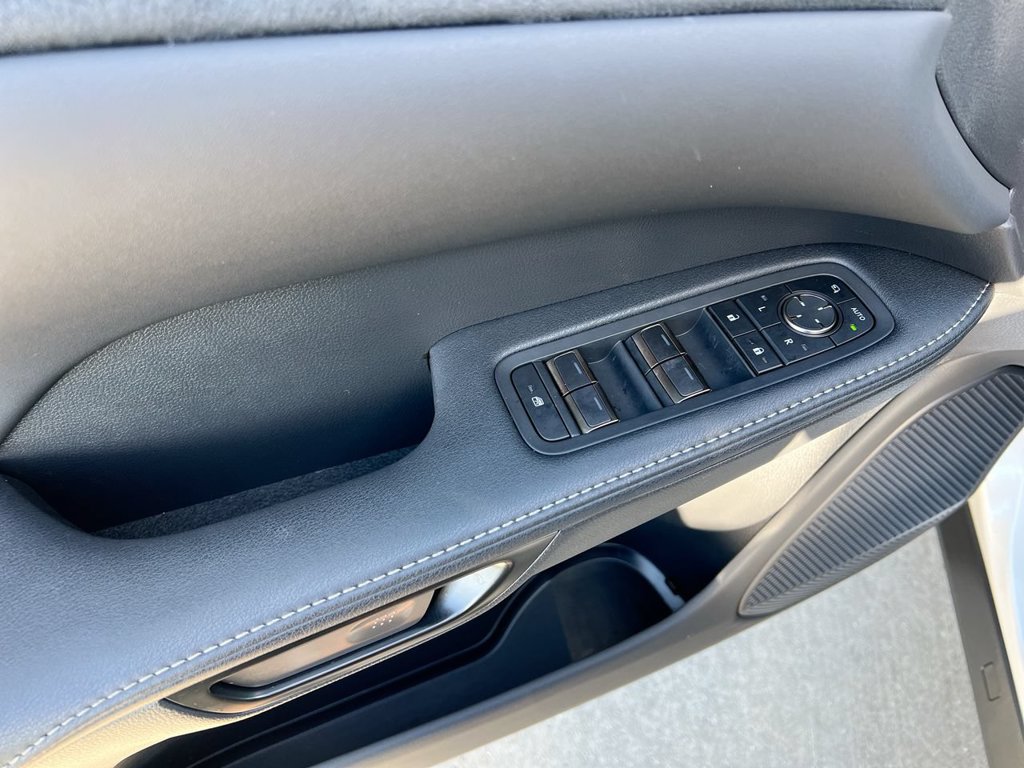 Certified 2026 Lexus RX 450h AWD w/ Convenience Package image 11