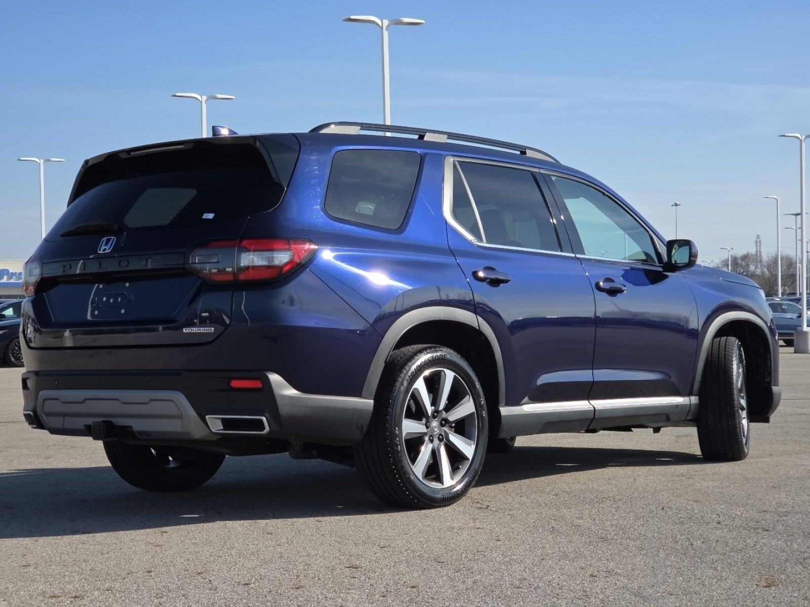 Used 2024 Honda Pilot Touring image 19