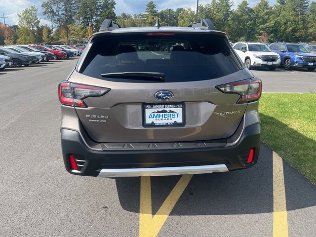 Used 2021 Subaru Outback Limited image 6