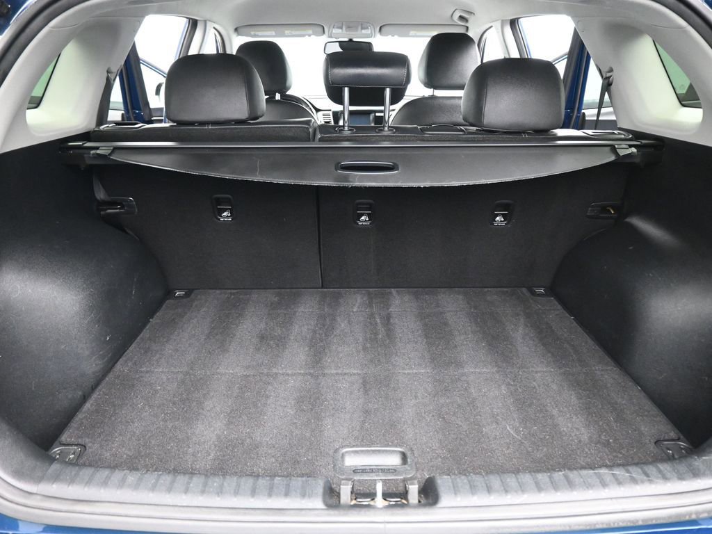 Used 2018 Kia Niro EX image 24