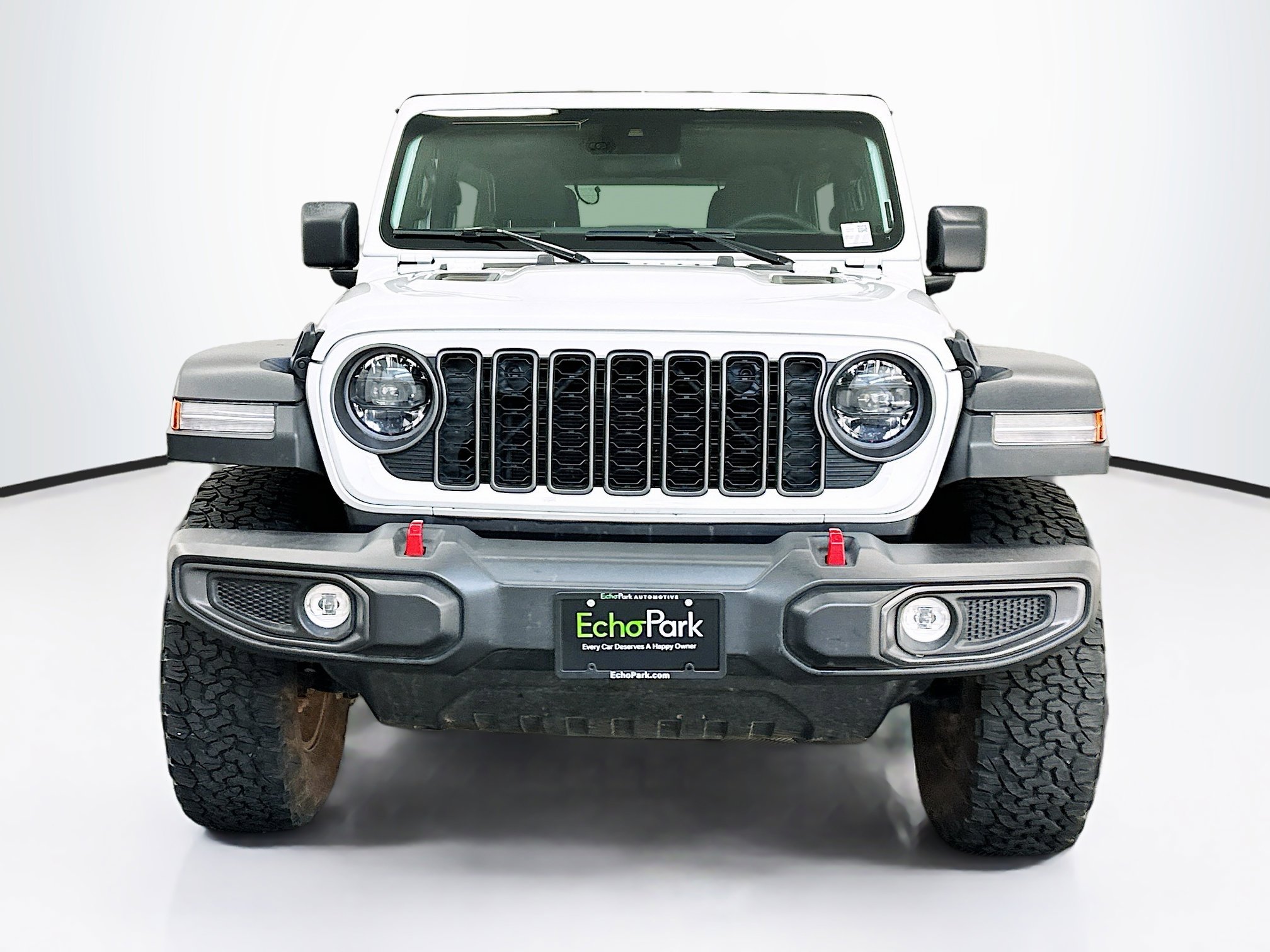 Used 2025 Jeep Wrangler Unlimited Rubicon image 2