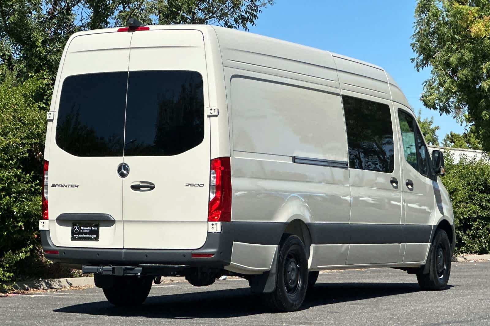 New 2026 Mercedes-Benz Sprinter 2500 image 3