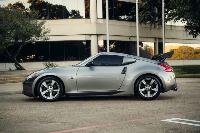 Used 2009 Nissan 370Z Coupe image 54